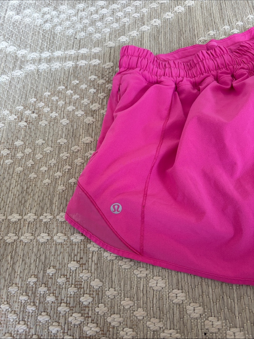 lululemon Sonic Pink Hotty Hot - Picture 2 of 2